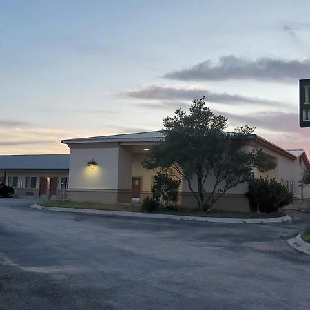 La Bonita Inn & Suites - Mccamey Buitenkant foto